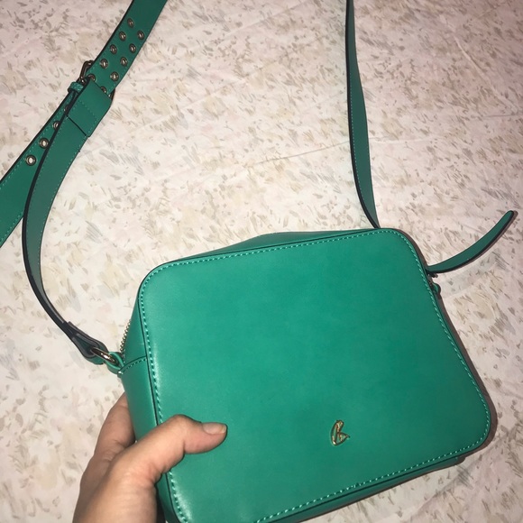 Women’s cross body - Picture 7 of 10